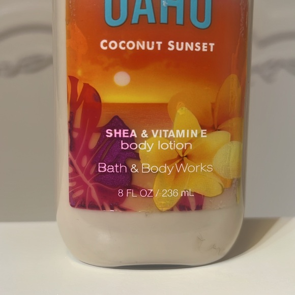 Bath Body Works OAHU COCONUT SUNSET Body Lotion, 8 fl. oz., - Picture 2 of 4